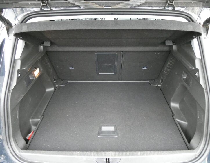 Opel Grandland X SUV / Terénní 1,2 l 96 kw