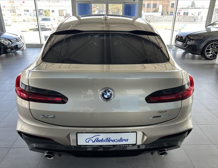 BMW X4 SUV / Terénní 2,0 l 140 kw