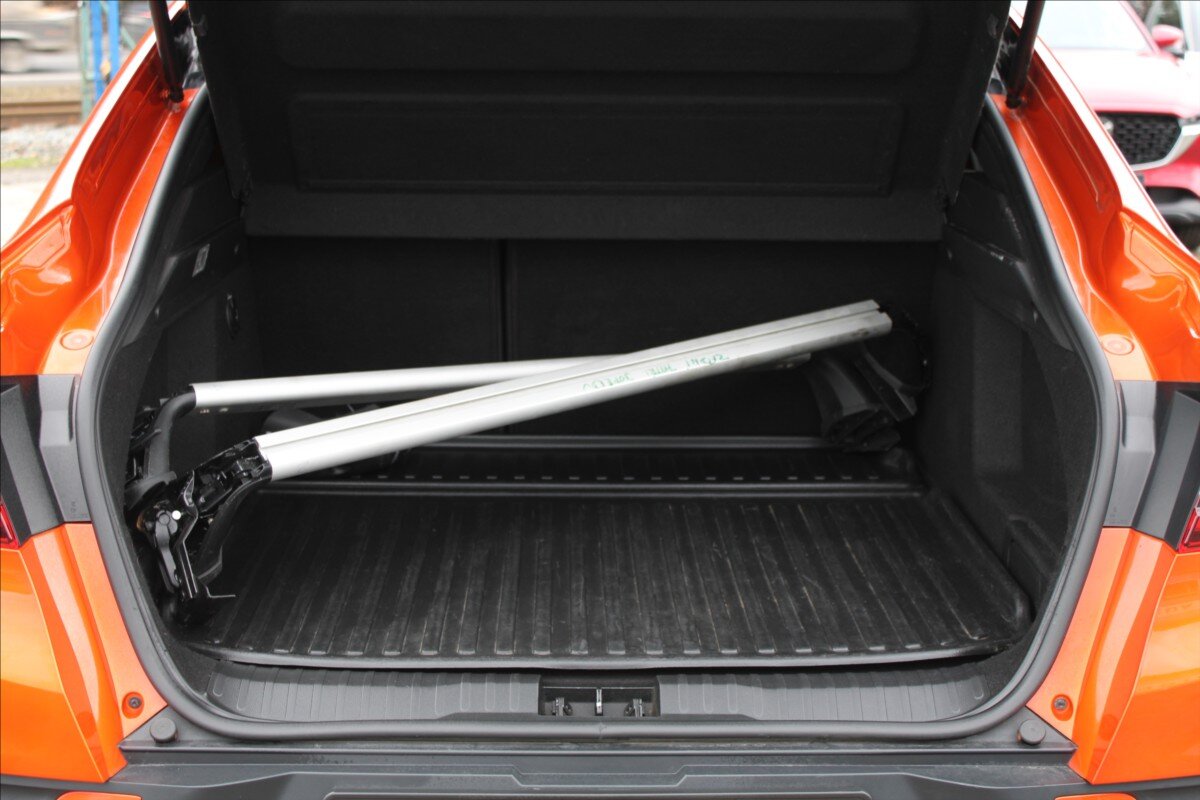 Renault Arkana SUV / Terénní 1,6 l 105 kw