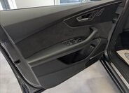 Audi Q8 Hatchback 3,0 l 250 kw