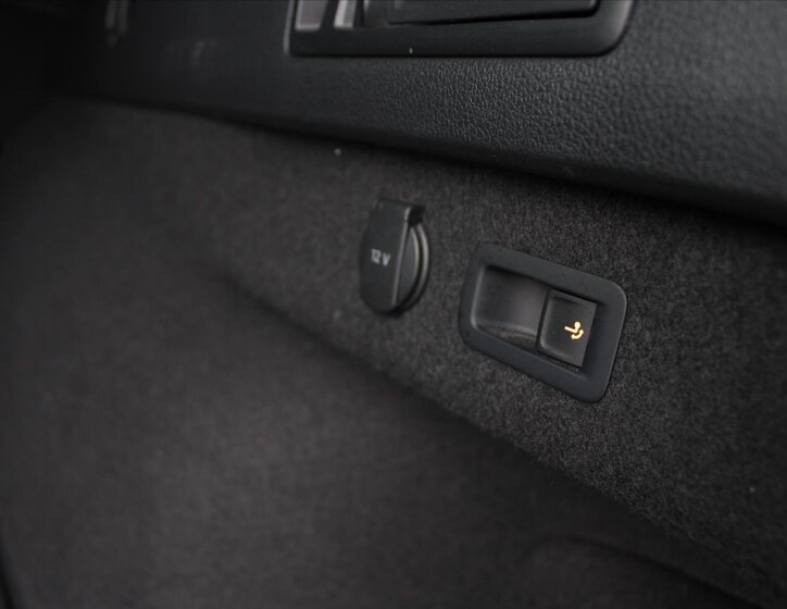 Volkswagen Passat Kombi 2,0 l 176 kw