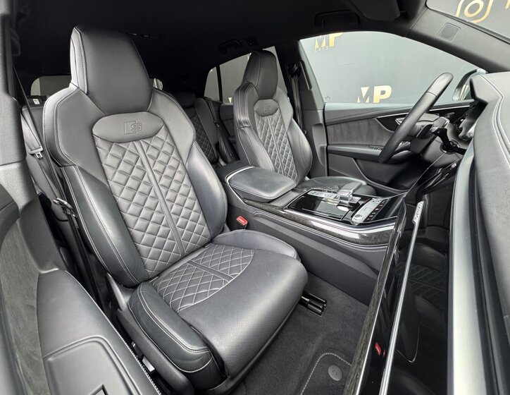 Audi Q8 SUV 3,0 l 210 kw