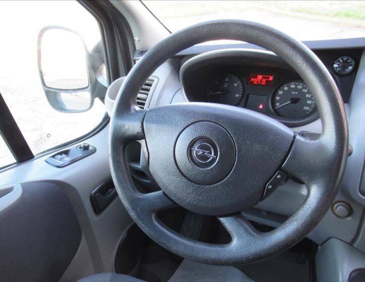 Opel Vivaro 12