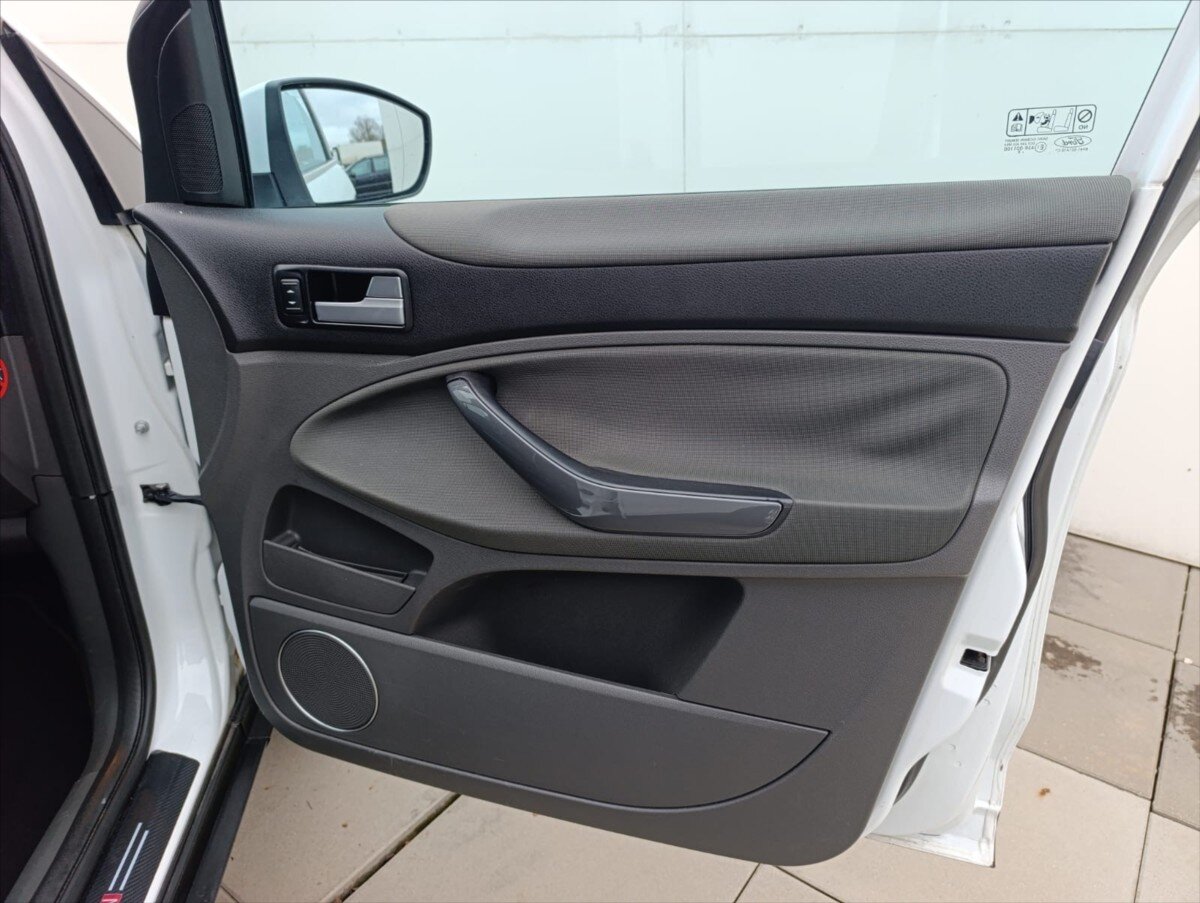 Ford Kuga SUV 2,0 l 120 kw