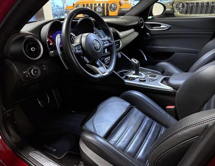 Alfa Romeo Giulia 6