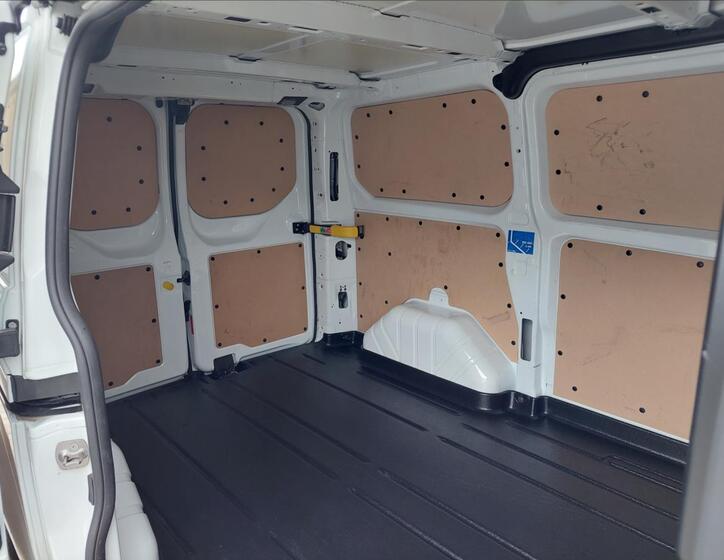 Ford Transit Custom 13