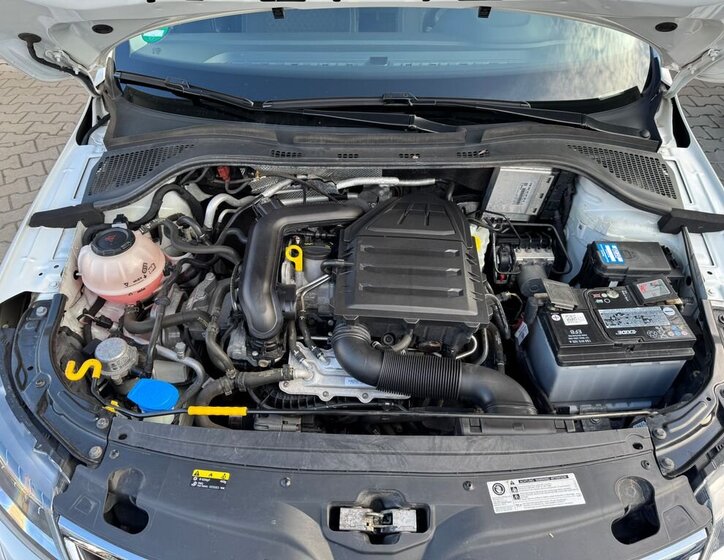 Škoda Rapid Hatchback 999,0 81 kw