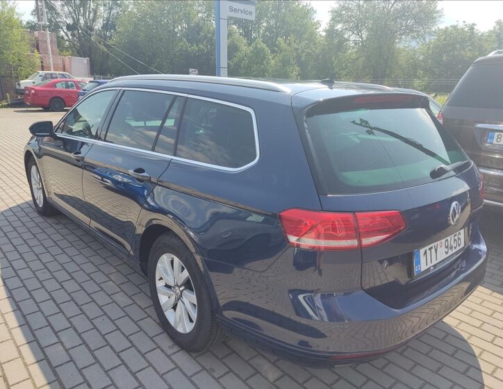 Volkswagen Passat Kombi 2,0 l 110 kw