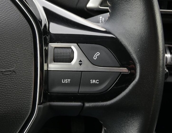 Peugeot 5008 SUV / Terénní 1,2 l 96 kw