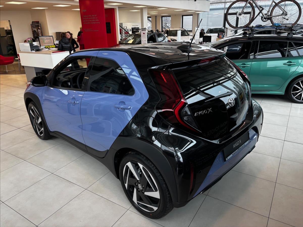 Toyota Aygo Hatchback 1,5 l 85 kw