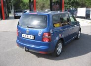 Volkswagen Touran 6