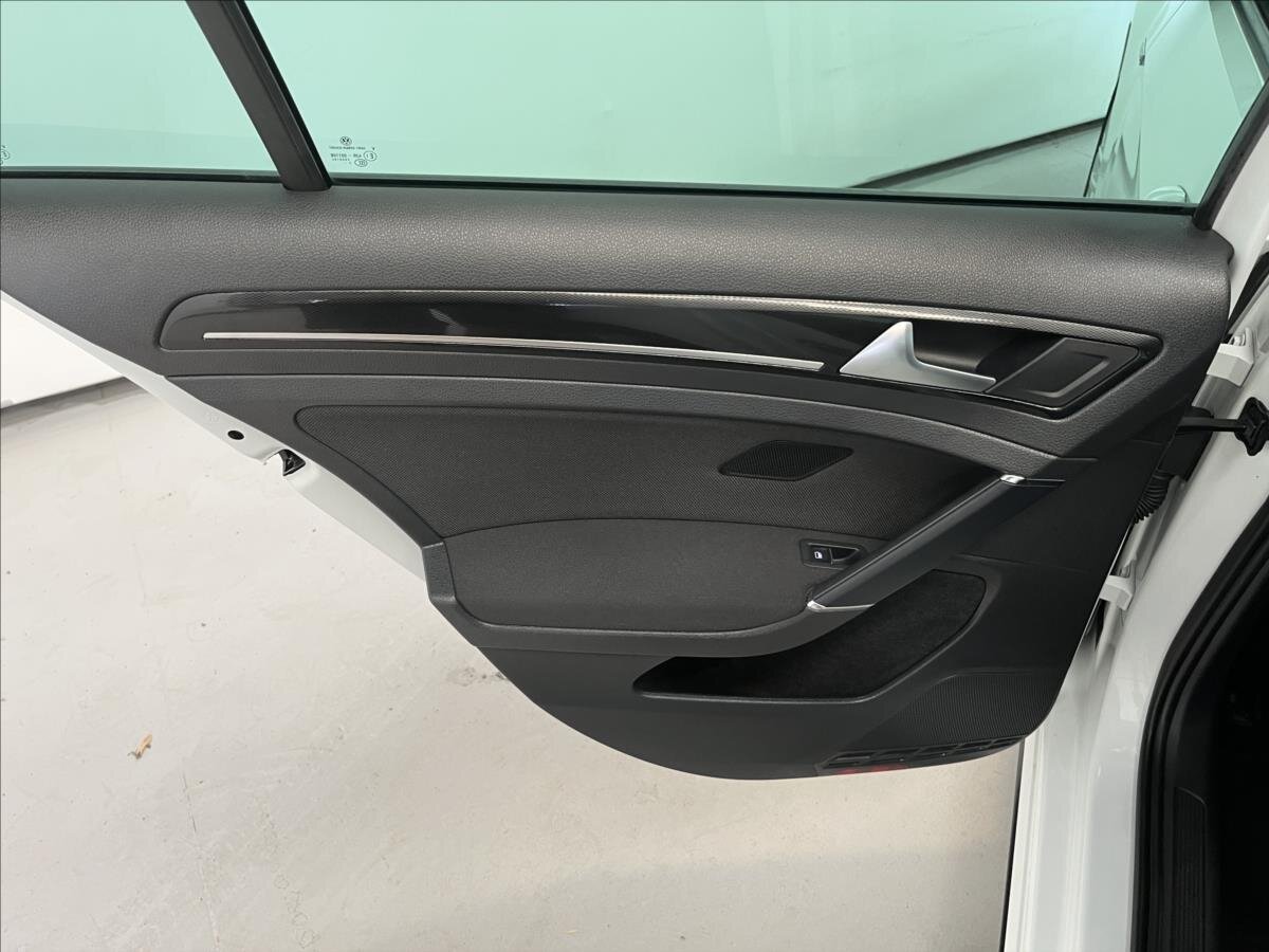 Volkswagen Golf Hatchback 2,0 l 135 kw