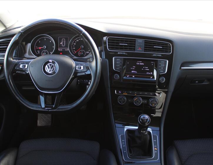 Volkswagen Golf 13