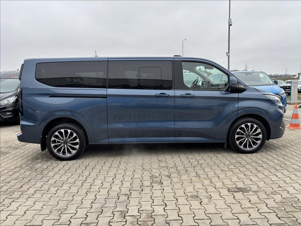 Ford Tourneo Custom