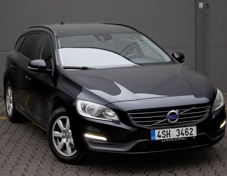 Volvo V60 4