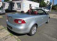 Volkswagen EOS 4