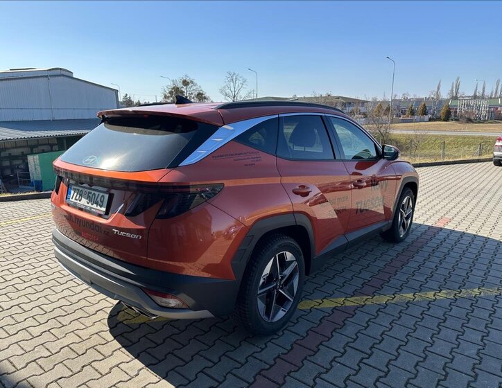 Hyundai Tucson SUV 1,6 l 118 kw