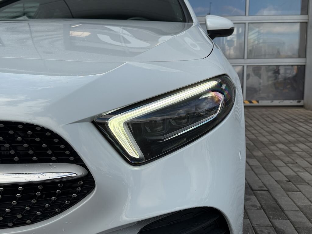 Mercedes-Benz Třídy A Hatchback 1,3 l 118 kw