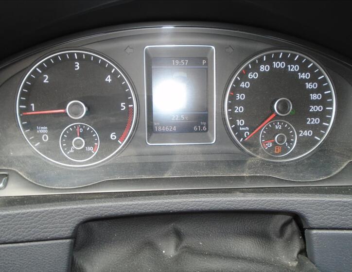 Volkswagen Multivan 32