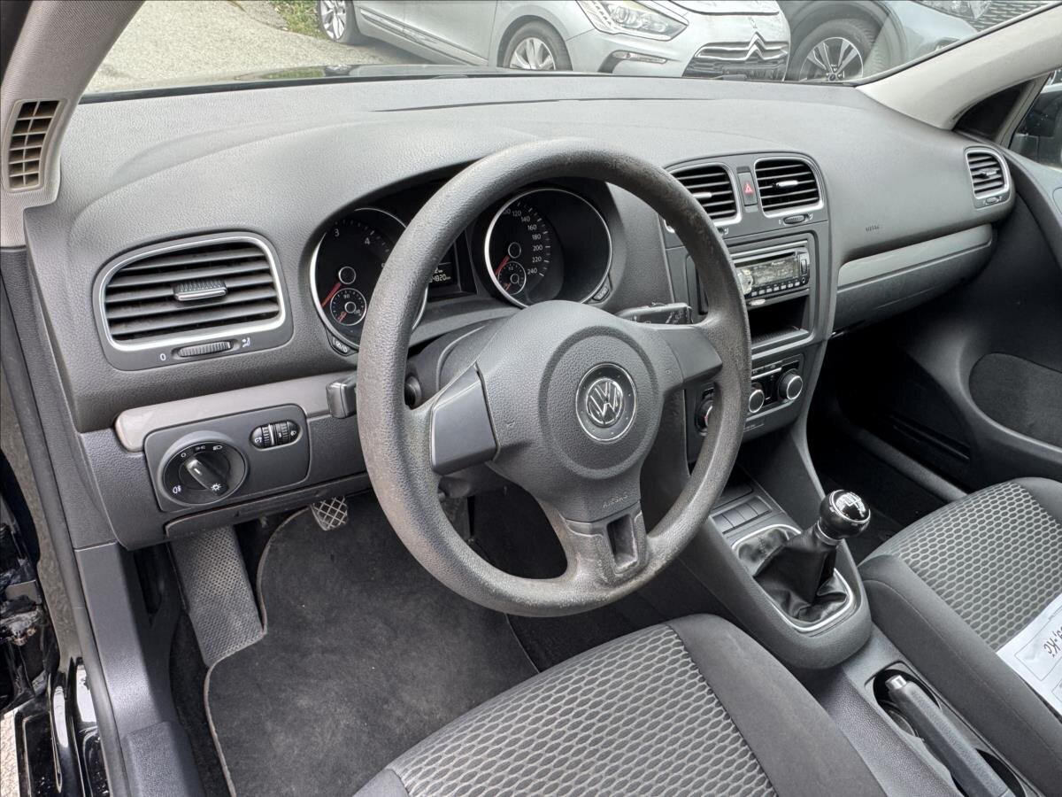 Volkswagen Golf Hatchback 1,6 l 77 kw