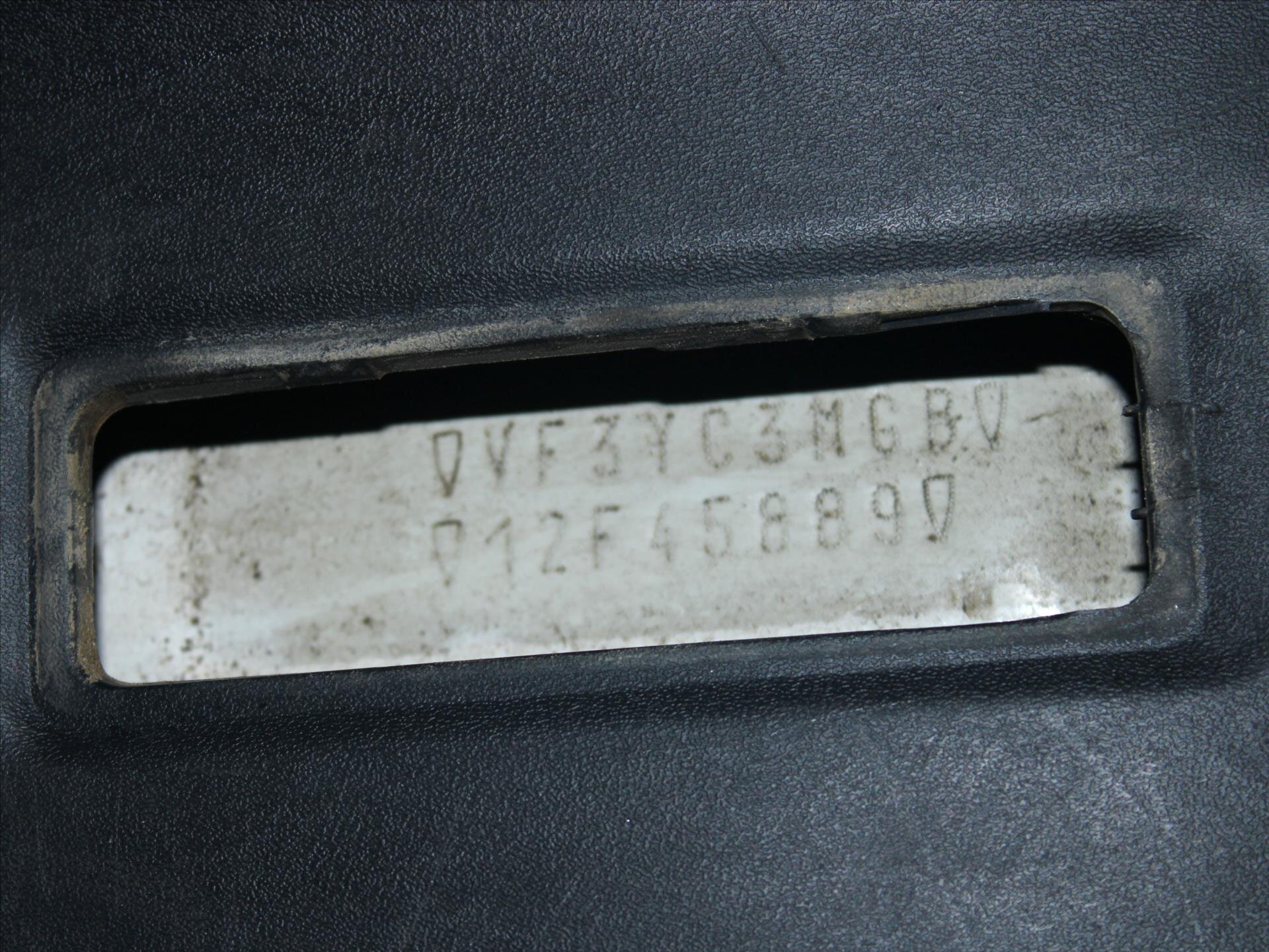 Peugeot Boxer Valník 2,0 l 120 kw