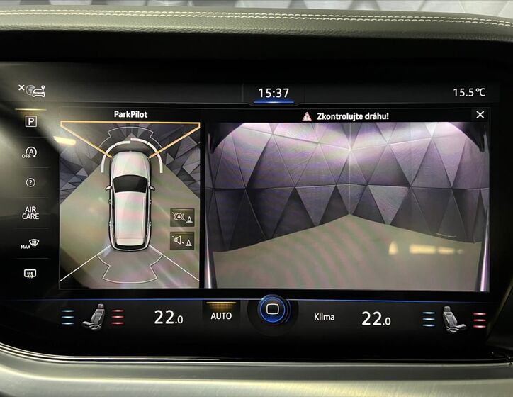 Volkswagen Touareg 16