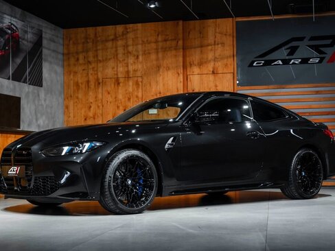 BMW M4 Kupé 3,0 l 390 kw