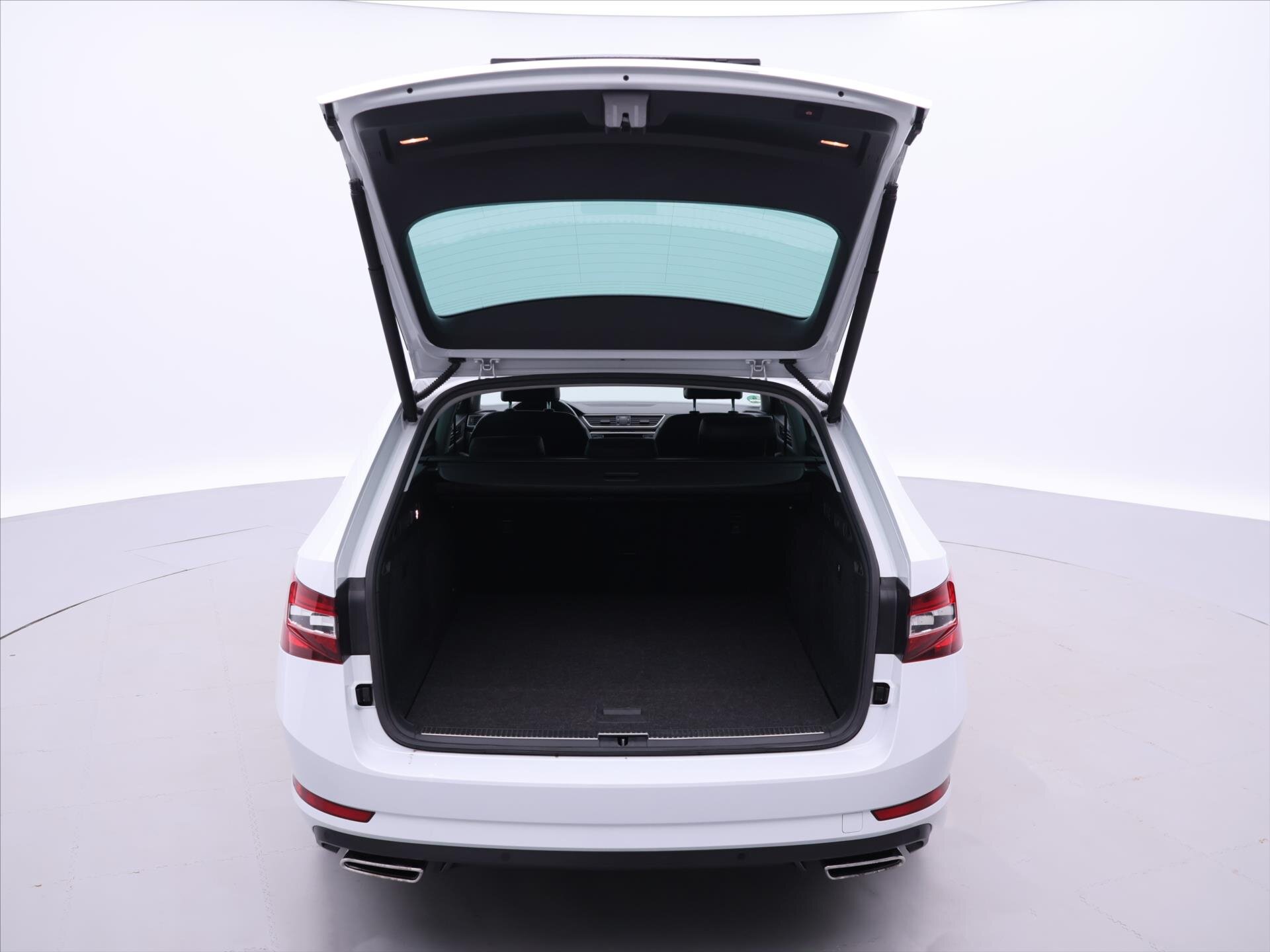 Škoda Superb Kombi 2,0 l 206 kw