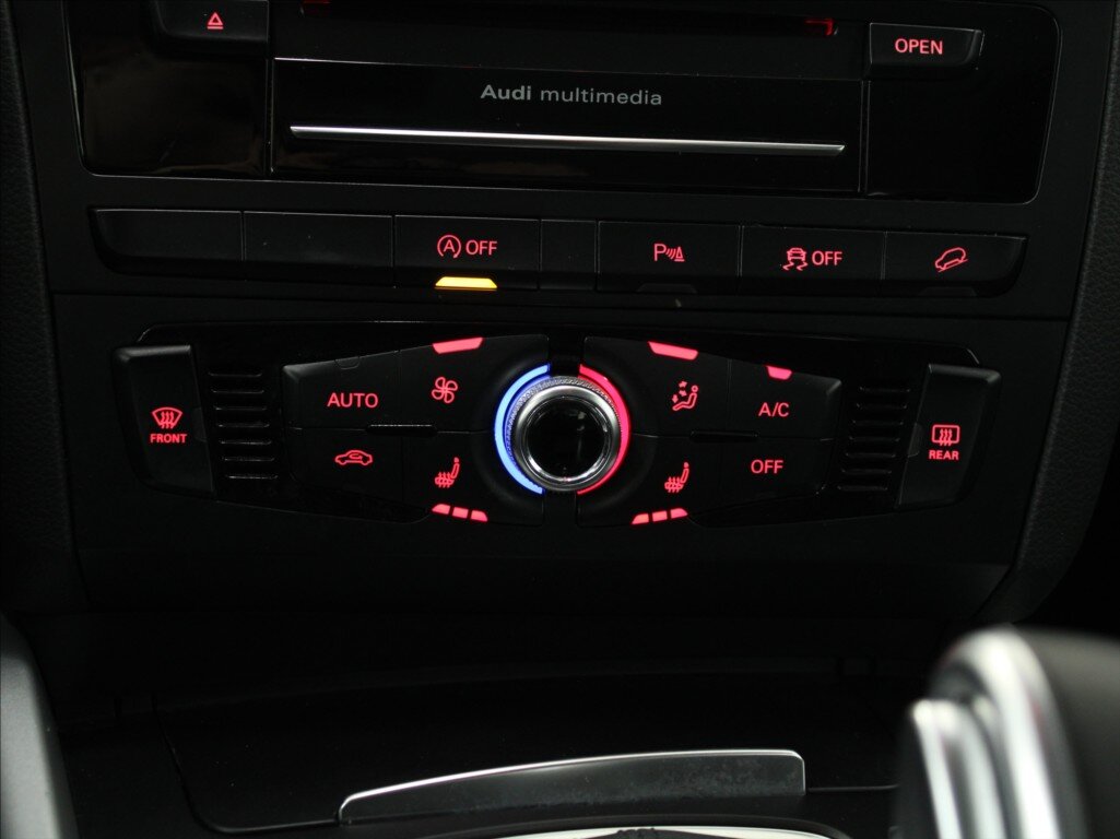 Audi Q5 SUV 2,0 l 140 kw