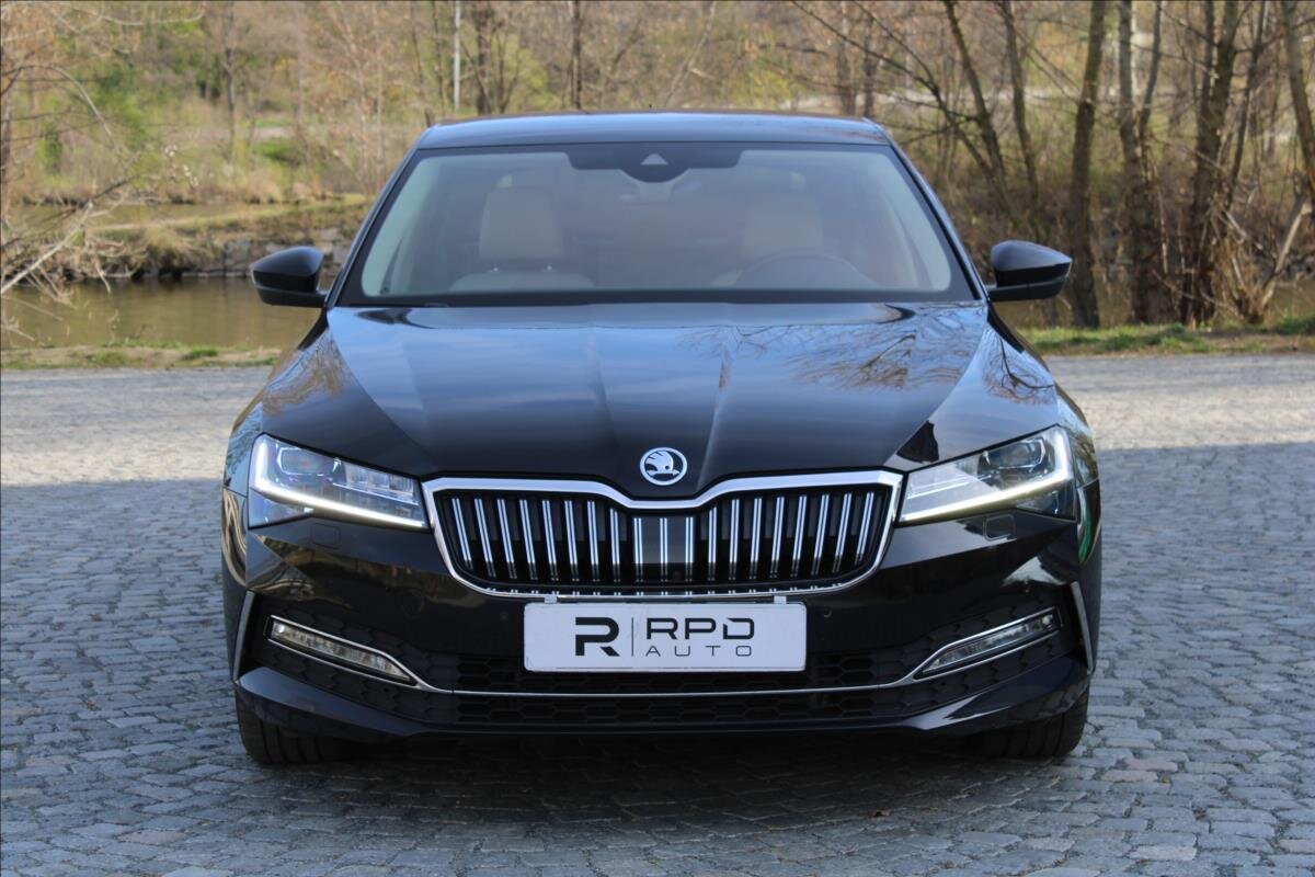 Škoda Superb Sedan / Limuzína 2,0 l 147 kw