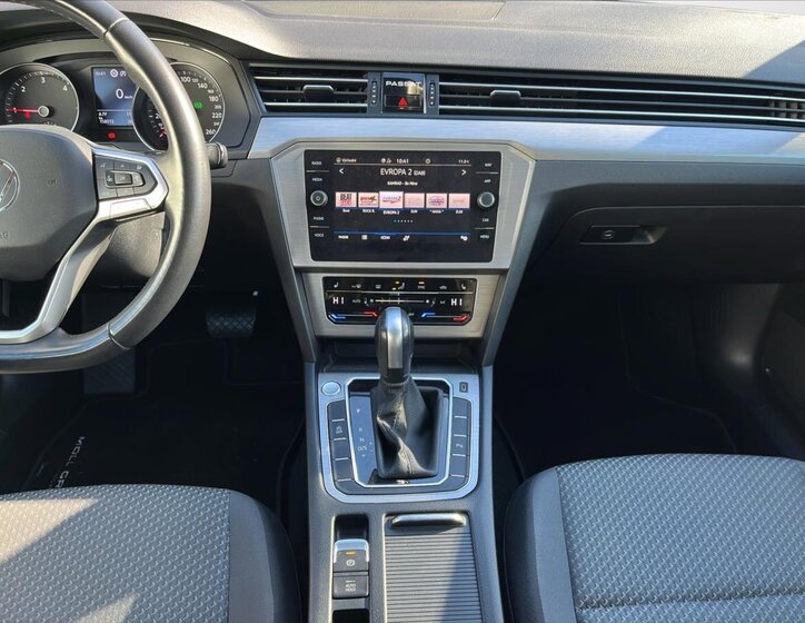 Volkswagen Passat Kombi 2,0 l 110 kw