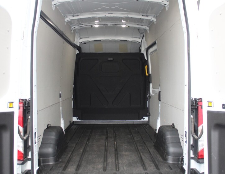 Ford Transit 17