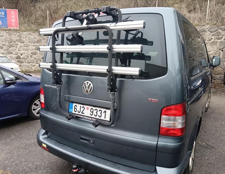 Volkswagen Multivan 25