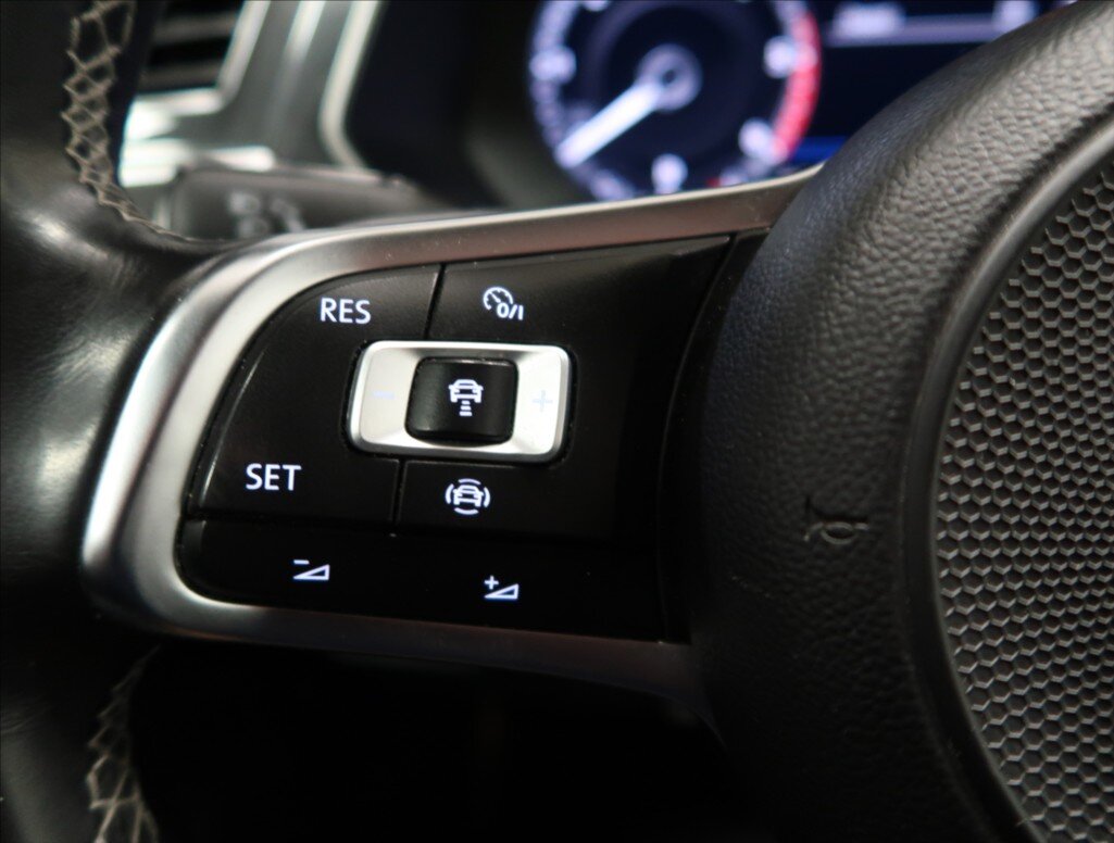 Volkswagen Tiguan SUV / Terénní 2,0 l 140 kw
