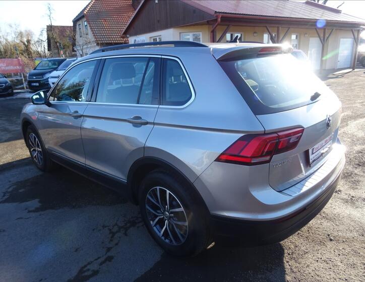 Volkswagen Tiguan 7
