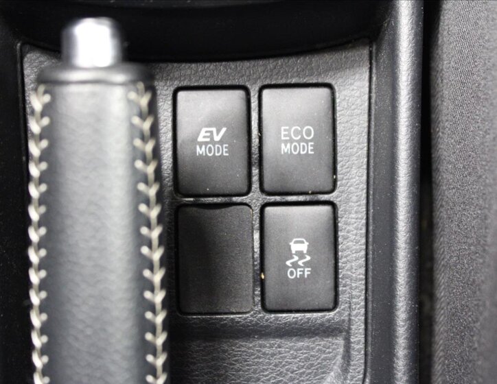 Toyota Yaris Hatchback 1,5 l 74 kw