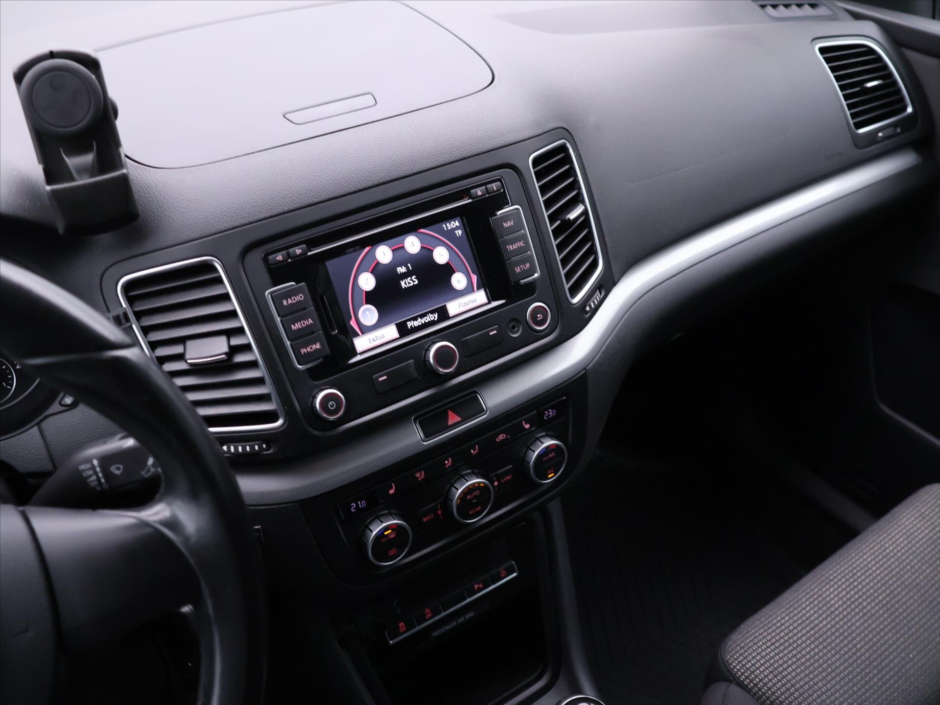 Volkswagen Sharan MPV 2,0 l 103 kw