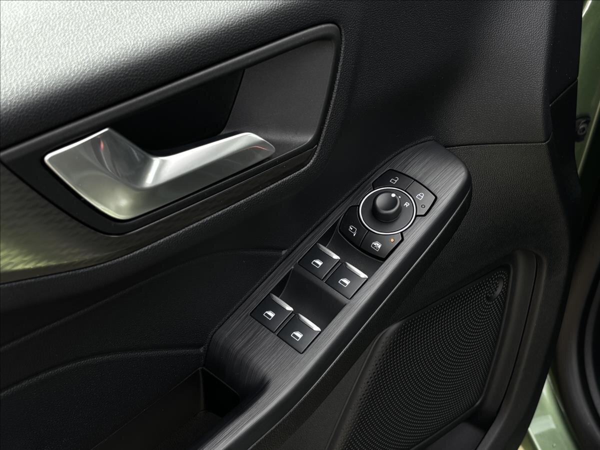 Ford Kuga SUV / Terénní 1,5 l 137 kw