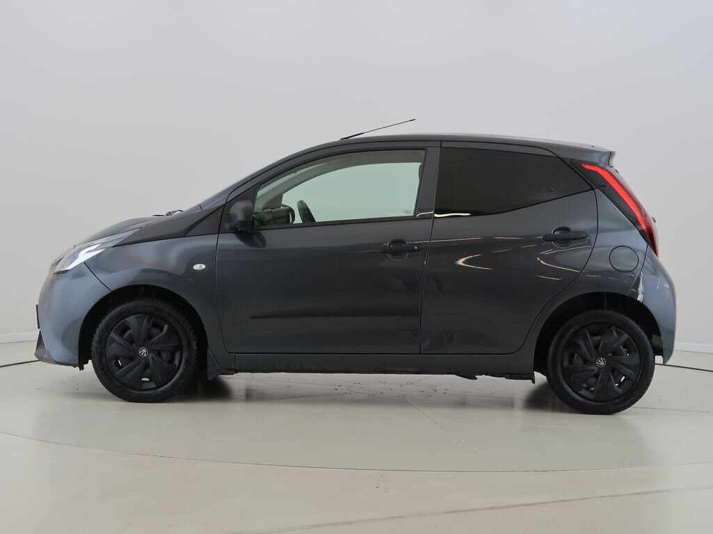 Toyota Aygo Hatchback 998,0 53 kw