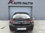 Opel Insignia Hatchback 2,0 l 128 kw