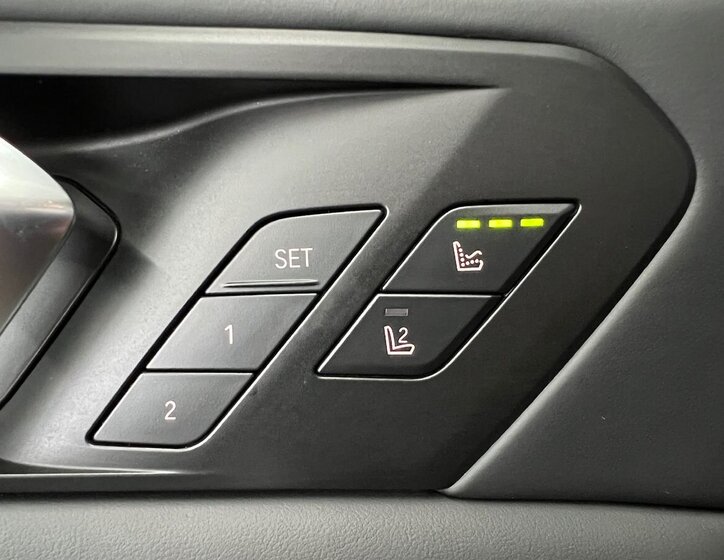 BMW X5 SUV / Terénní 3,0 l 250 kw