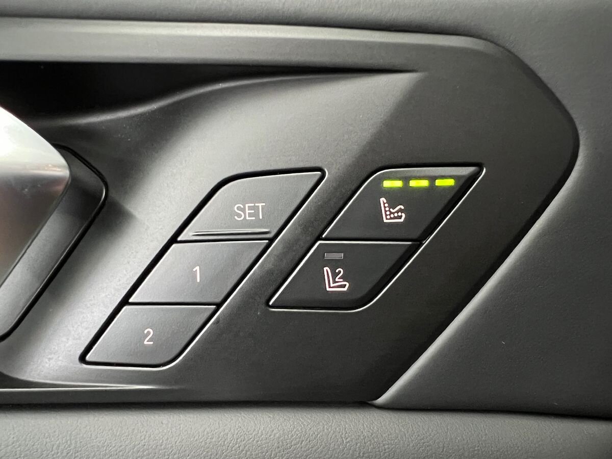 BMW X5 SUV / Terénní 3,0 l 250 kw