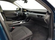 Audi e-tron SUV / Terénní 0,0 300 kw