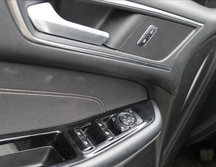 Ford Edge Kombi 2,0 l 154 kw