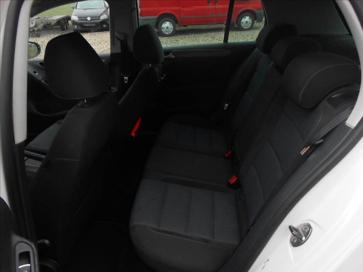 Volkswagen Golf Hatchback 1,2 l 63 kw