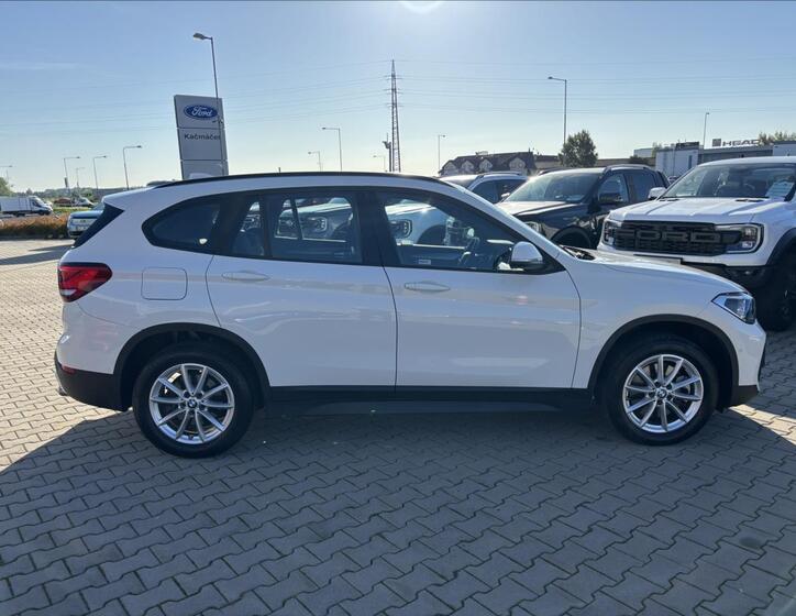 BMW X1 6