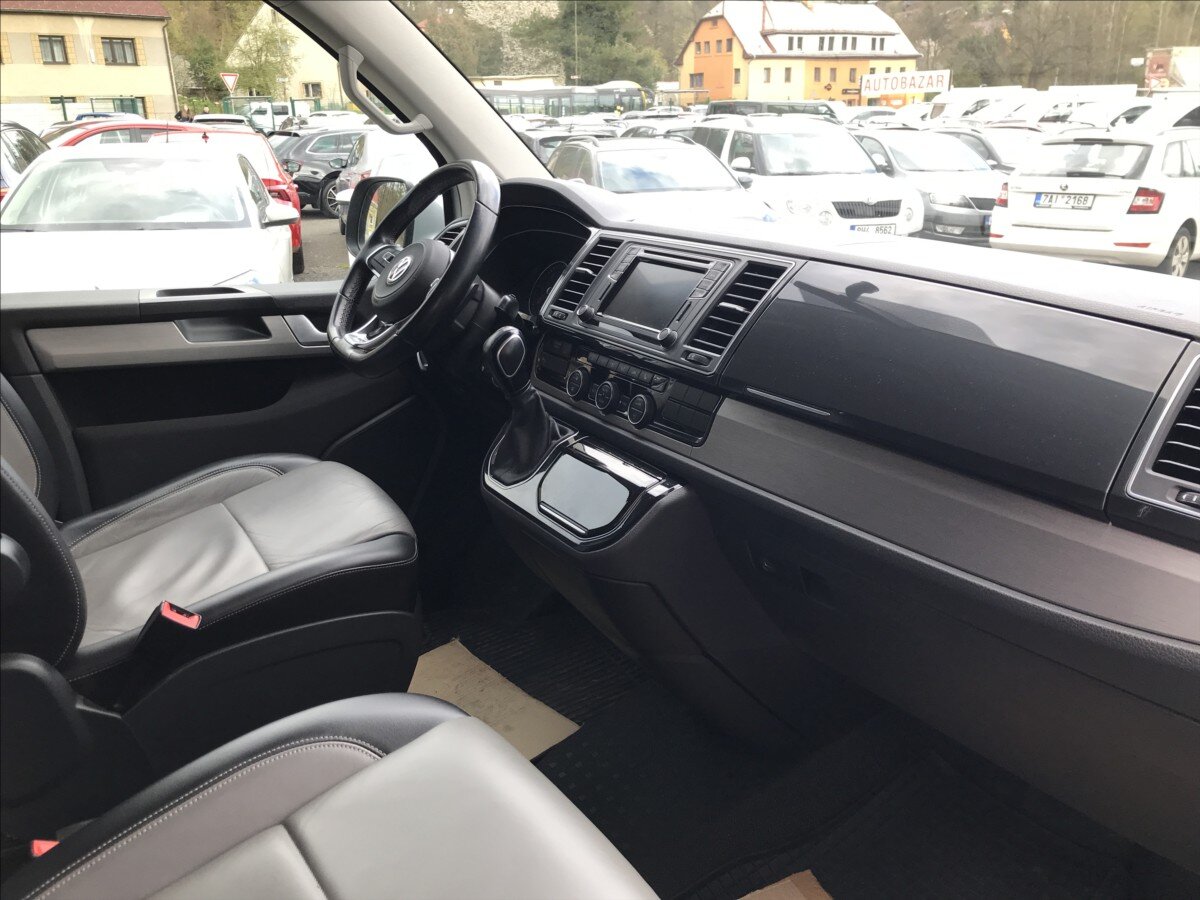 Volkswagen Caravelle Kombi 2,0 l 110 kw