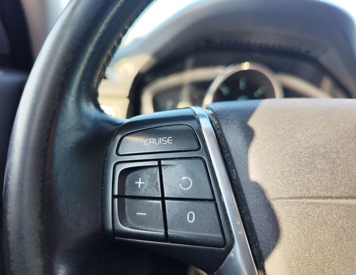 Volvo XC70 Kombi 2,4 l 158 kw