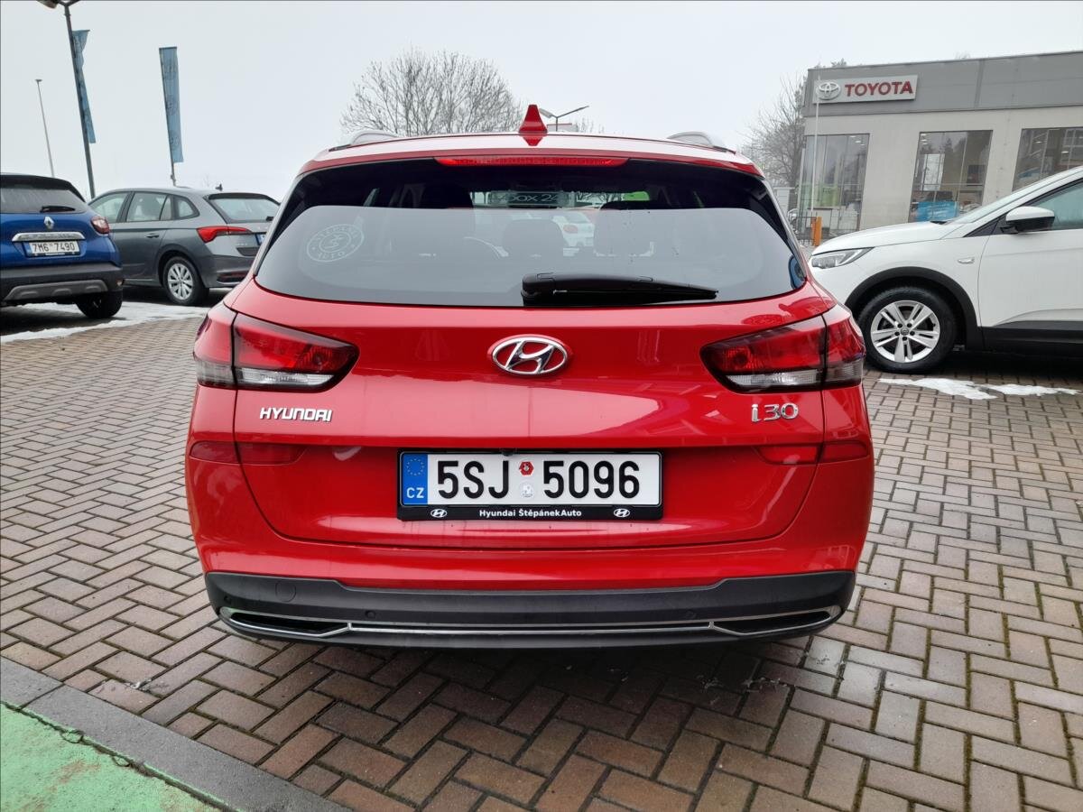 Hyundai i30 Kombi 998,0 88 kw