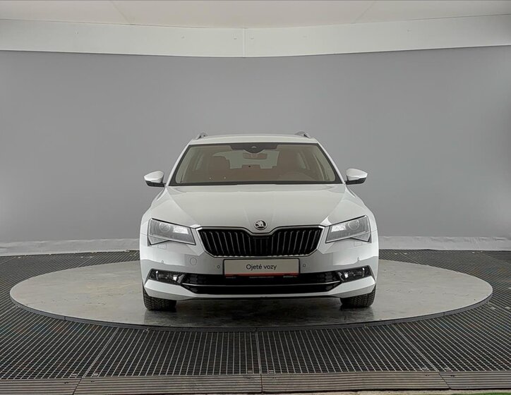 Škoda Superb Kombi 2,0 l 110 kw